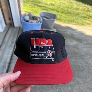 RARE Vintage 90s Starter USA Basketball SnapBack colorblock hat